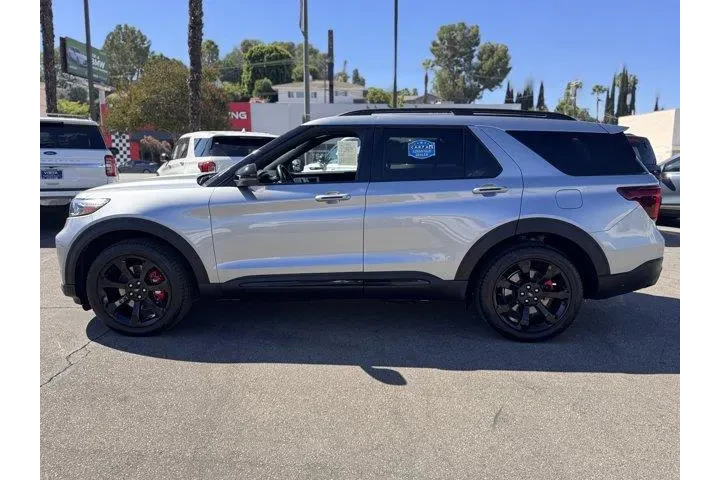 $39991 : Ford Explorer 2024 AWD ST 4d image 6