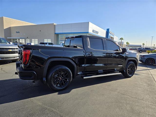 $39875 : Pre-Owned 2020 Sierra 1500 El image 6