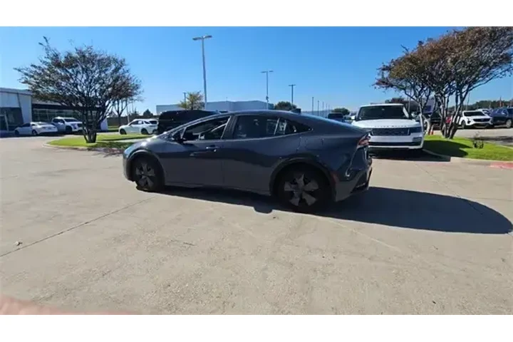 $25987 : Toyota Prius 2025 LE 4dr Hat image 5