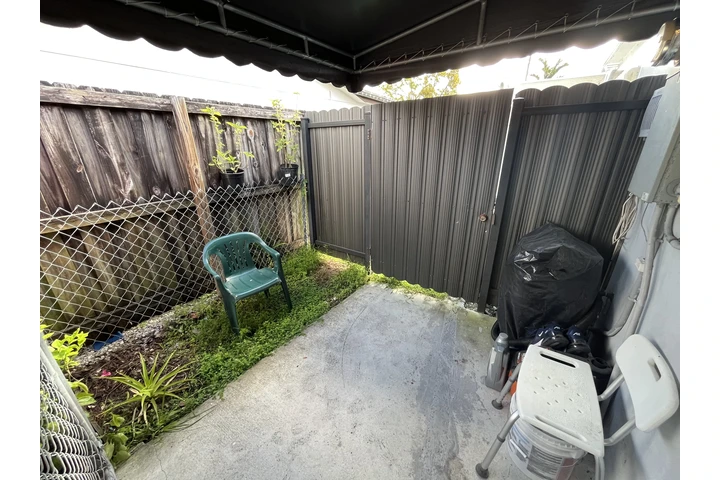 $1300 : Se renta totalmente independie image 6