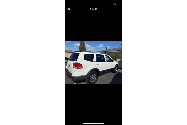$5750 : Kia Borrego 2009 en Anaheim image 7
