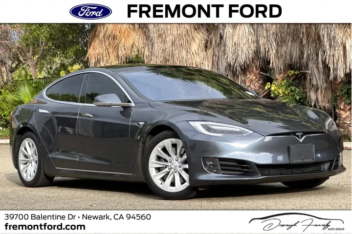 Tesla Model S 2017 60 4dr Li image 1