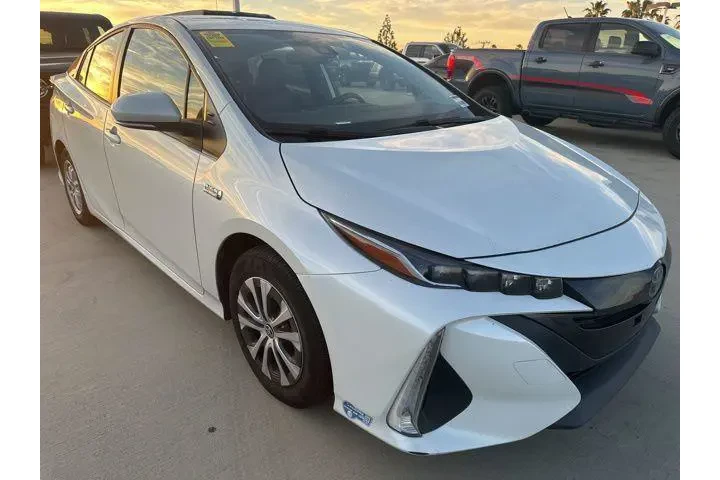 $23900 : Toyota Prius Prime 2021 LE 4 image 1
