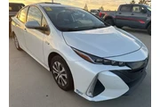 Toyota Prius Prime 2021 LE 4