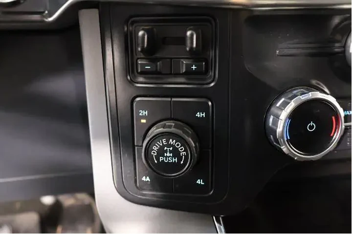 $36246 : Ford F-150 2022 4x4 Lariat 4 image 8
