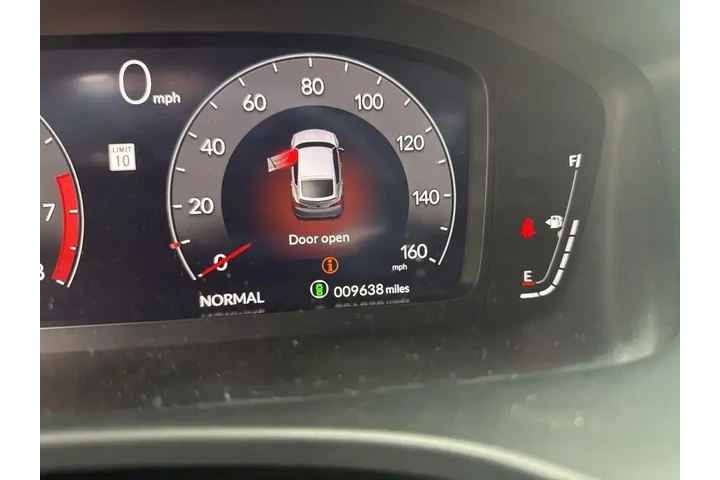 $30495 : Acura Integra 2025 4dr Liftb image 10