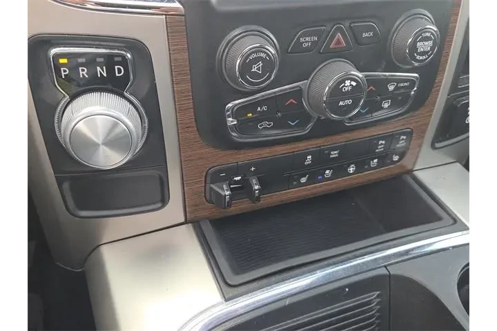 $21437 : Ram 1500 2017 4x2 Laramie 4d image 9