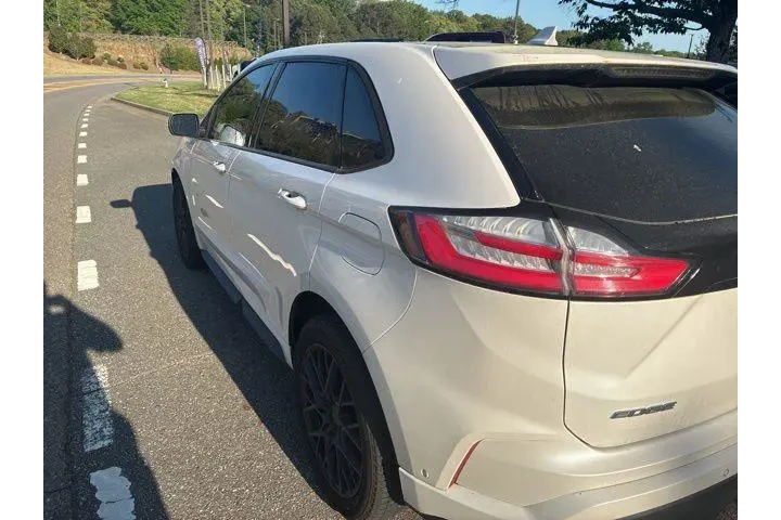 $20039 : Ford Edge 2019 AWD ST 4dr Cr image 3