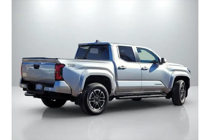$37438 : Toyota Tacoma 2024 4x2 TRD S image 4