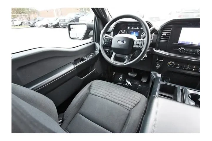 $33649 : Ford F-150 2023 4x2 XL 4dr S image 7