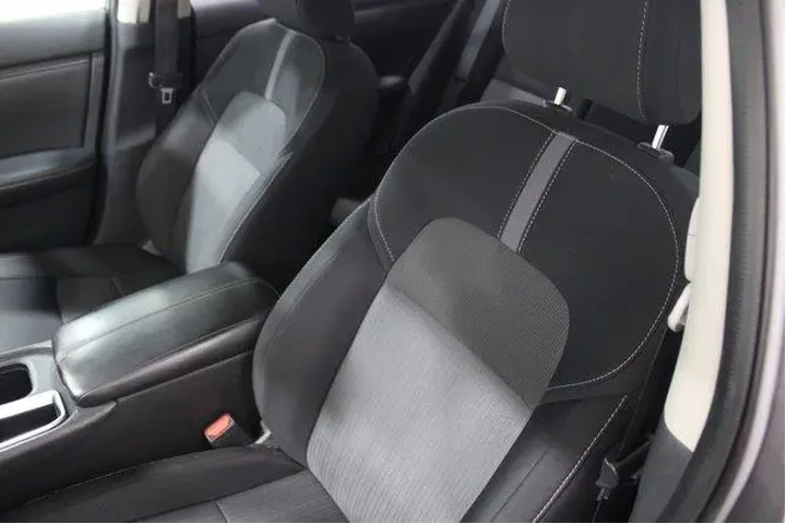 $16939 : Nissan Sentra 2021 SV 4dr Se image 6