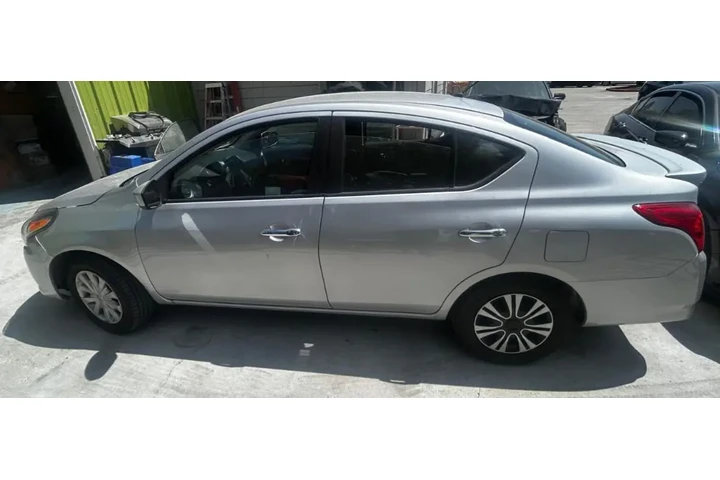 $6000 : Nissan Sentra SV Sedan 4D image 4