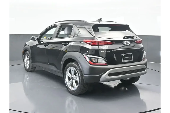 $16491 : Hyundai KONA 2023 AWD SEL 4d image 4