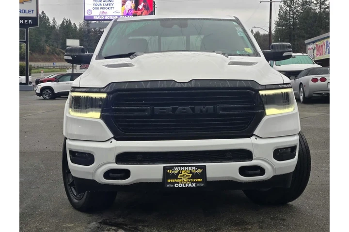 $35993 : Ram 1500 2021 4x4 Laramie 4d image 2