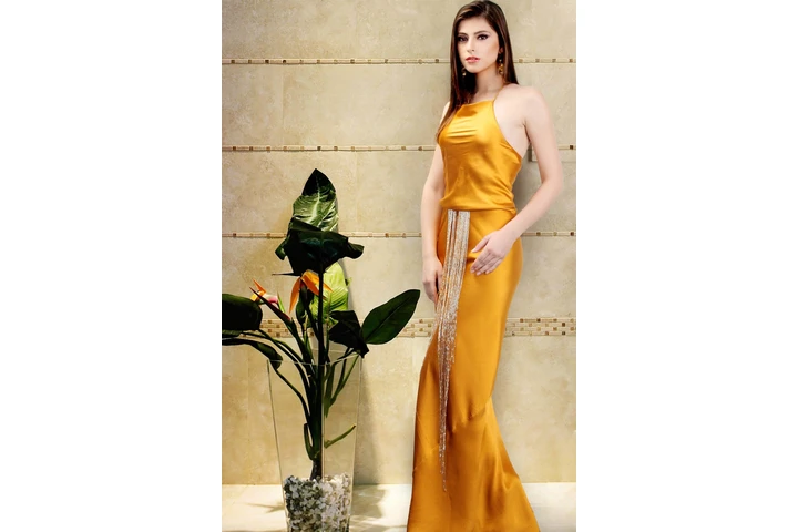 A.Rrajani Portfolio Photoshoot image 4