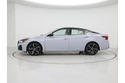 $22998 : Nissan Altima 2023 2.5 SR 4d thumbnail