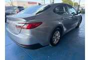 $1500 : CAMRY LE thumbnail