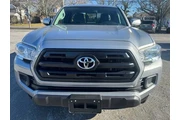 $21700 : Toyota Tacoma 2017 4x2 SR 4d thumbnail