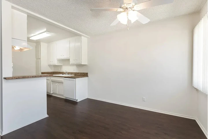 $1100 : Apartamento cómodo y moderno image 9