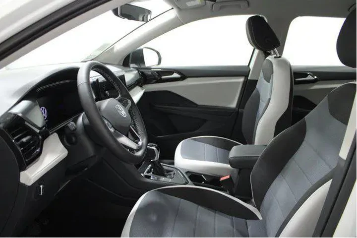$23993 : Volkswagen Taos 2025 S 4dr S image 5