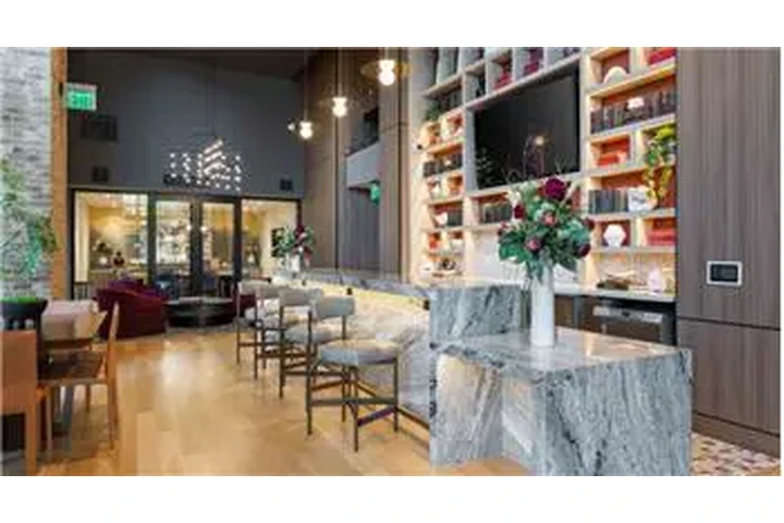 $14000 : Rental property with 3 bedro image 7