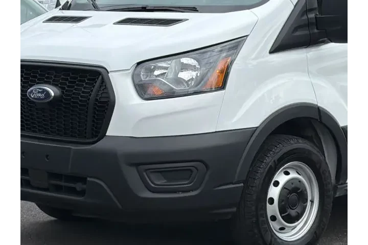 $39500 : Ford Transit 2024 250 3dr LW image 2