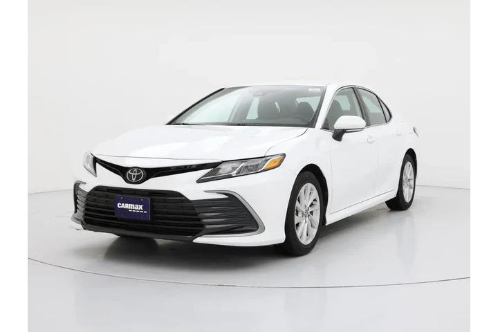 $27998 : Toyota Camry 2024 LE 4dr Sed image 4