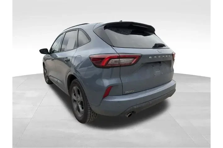 $20778 : Ford Escape 2023 ST-Line 4dr image 5