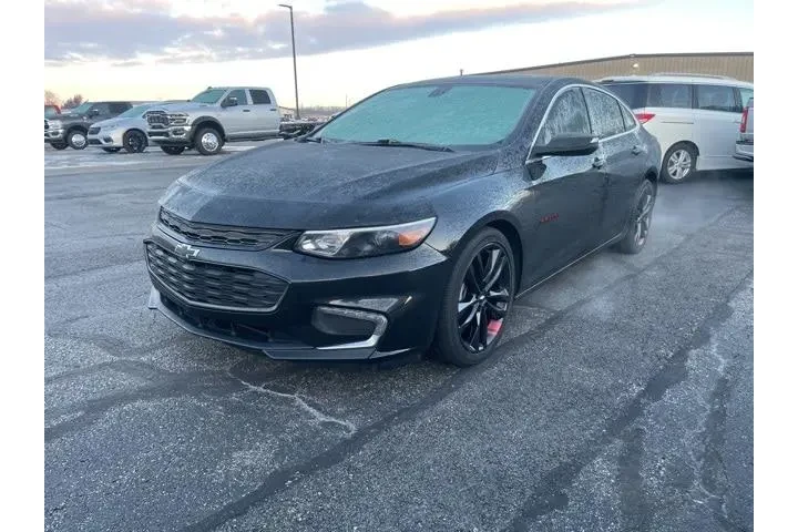 $12242 : Chevrolet Malibu 2018 LT 4dr image 1