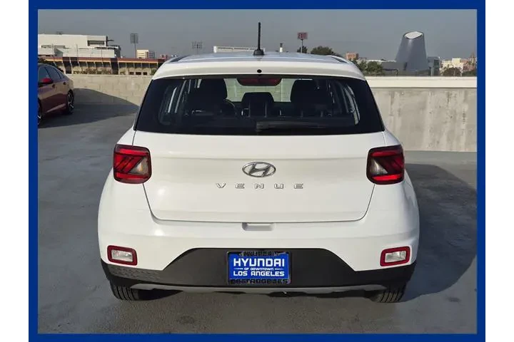 $15822 : Hyundai VENUE 2023 SE 4dr Cr image 6