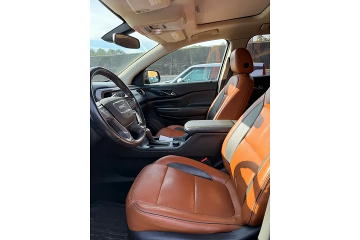 $17313 : GMC Acadia 2017 4x4 SLT-1 4d image 10