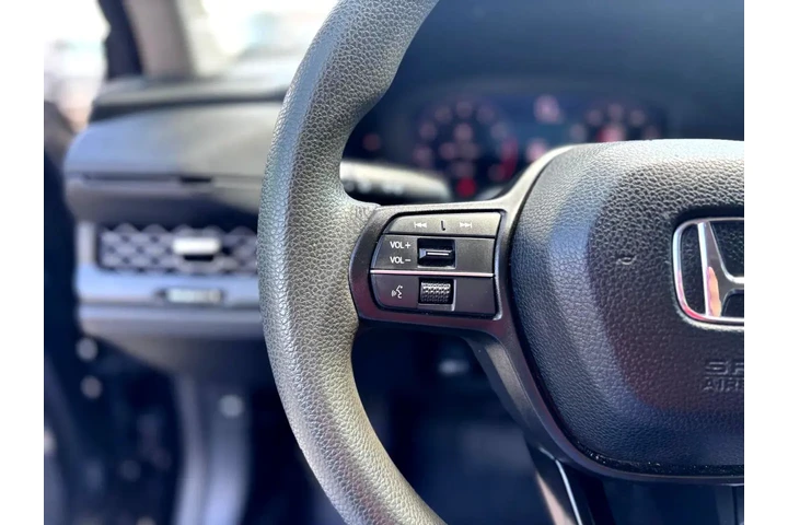 2023 Accord EX image 9