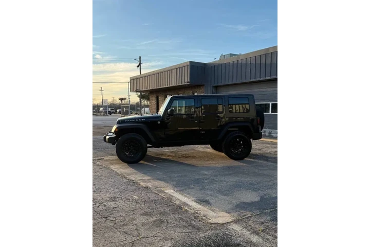 $11995 : 2008 Wrangler Unlimited Rubic image 8