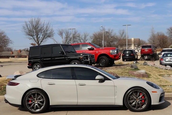 $69998 : 2018 Panamera Turbo image 6