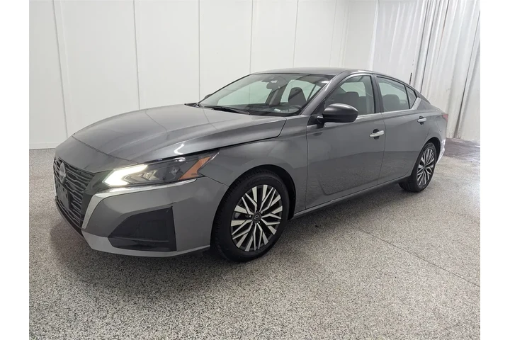 $21997 : Nissan Altima 2024 2.5 SV 4d image 5
