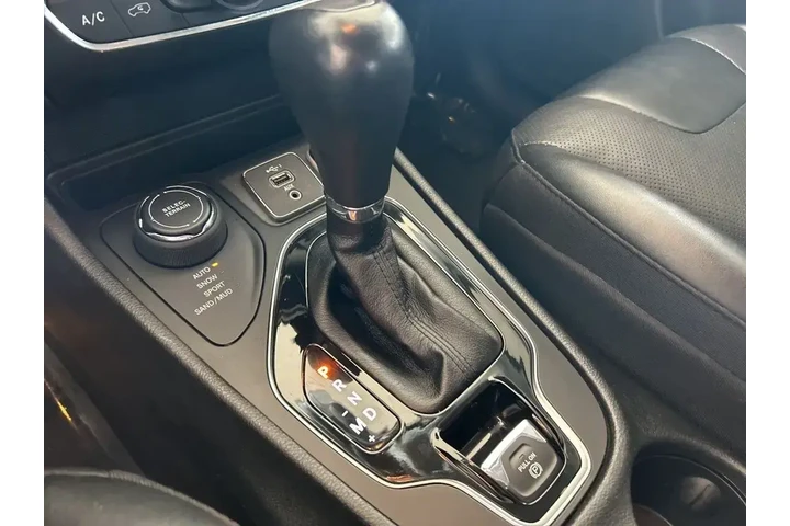 $17935 : Jeep Cherokee 2023 4x4 Altit image 8