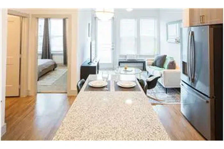 $1661 : Rental property with 0 bedro image 3