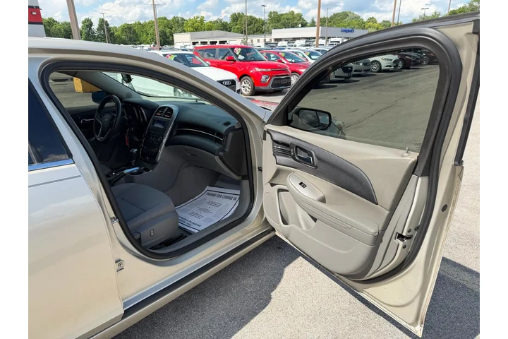 $5980 : 2014 Malibu LS image 8