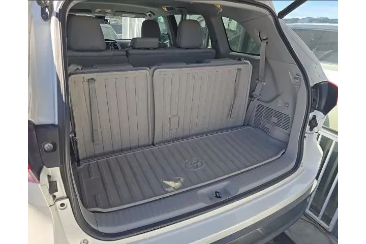 $22800 : Toyota Highlander 2019 LE 4d image 4