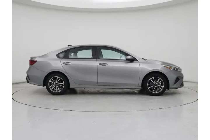 $18998 : Kia Forte 2023 LXS 4dr Sedan image 7