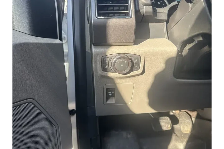 $23471 : Ford F-150 2018 4x2 XLT 4dr image 7