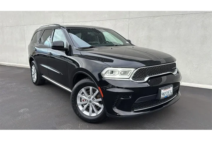 $28955 : Dodge Durango 2023 SXT 4dr S image 1