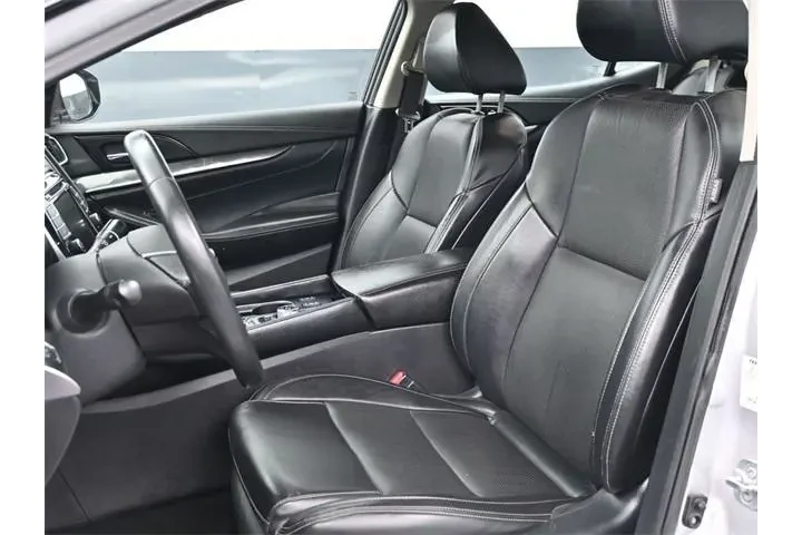 $17995 : Nissan Maxima 2021 3.5 SV 4d image 10