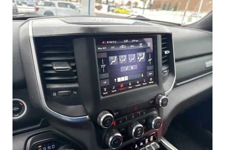 $25715 : Ram 1500 2021 4x4 Lone Star image 8