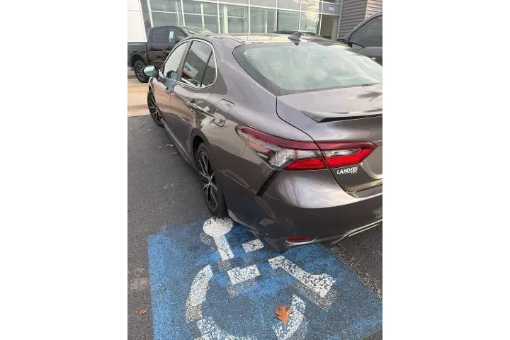 $22213 : Toyota Camry 2021 SE 4dr Sed image 6