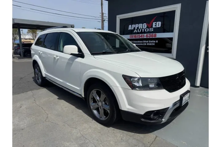 $11998 : 2017 Journey Crossroad Plus image 1