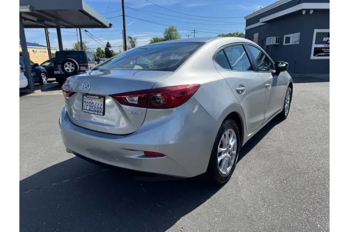 $12998 : 2016 MAZDA3 i Sport image 6