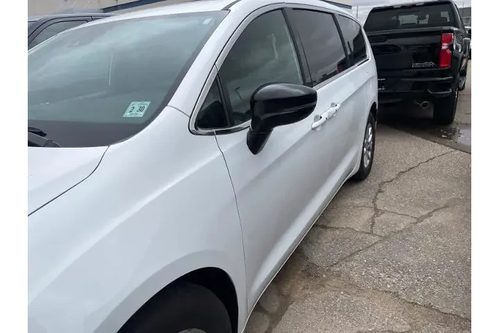 $31995 : Chrysler Pacifica 2025 Selec image 6