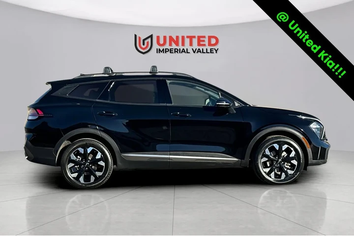 $26498 : Pre-Owned 2023 Sportage X-Line image 2