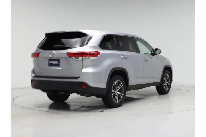 $19998 : Toyota Highlander 2019 LE 4d image 8